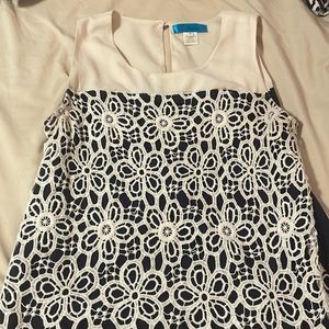 Cute sleeveless top with details